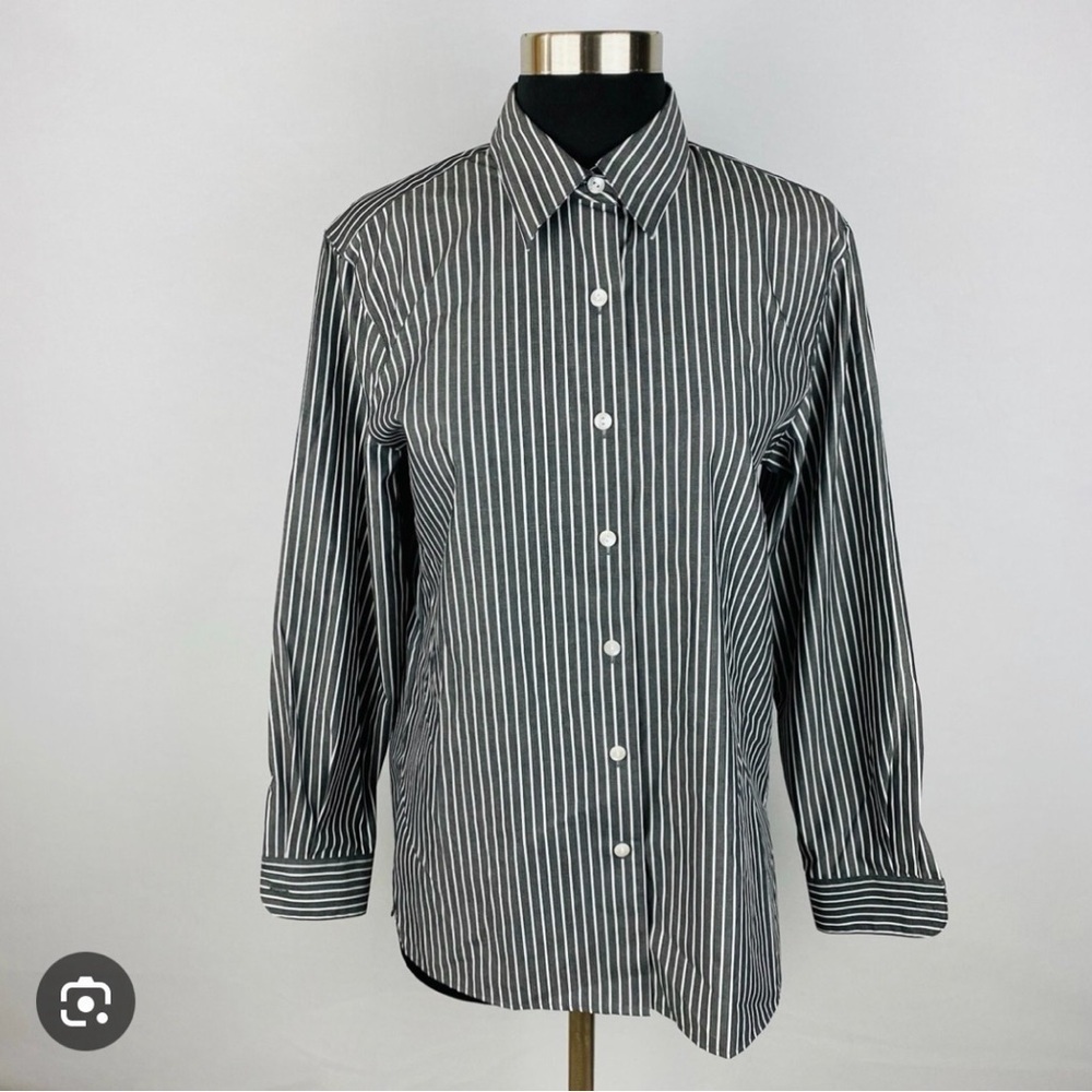 Foxcroft Non-Iron Shaped Fit Striped Long Sleeve Button Down Shirt Size 16.